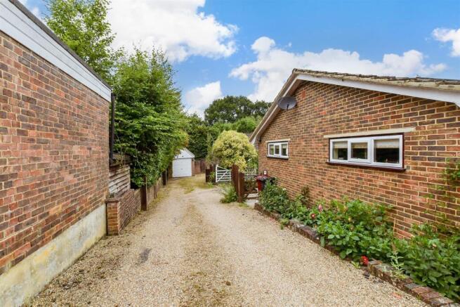 Driveway/Parking