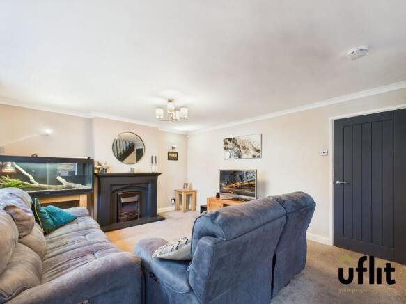 3 bed Semi-Detached for sale Image 9
