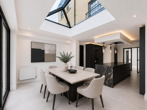 4 bed Semi-Detached for sale Image 6