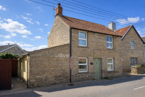 Honeysuckle Cottage, Langport Road, Somerton TA11 6RT