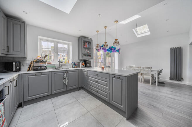 1386263-12-692f12...