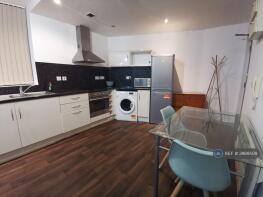 3, 403 Campbell House, Ashton Old Road, Manchester M11 2DJ