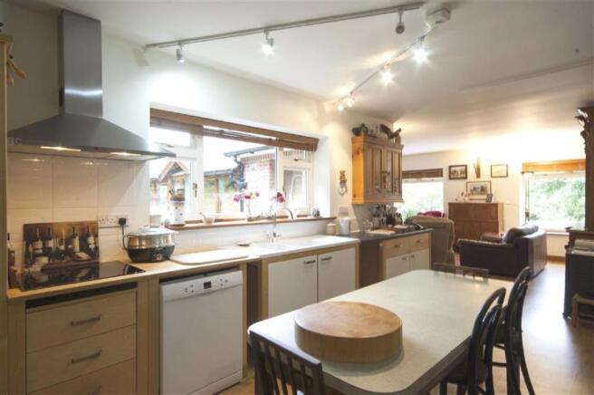 Kitchen/Breakfast Room