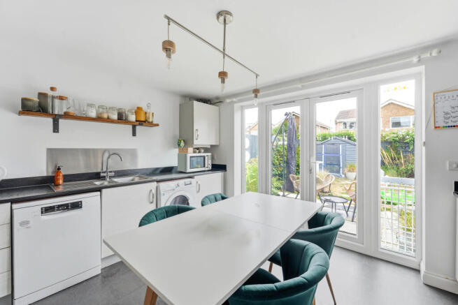 2 bed Semi-Detached for sale Image 6
