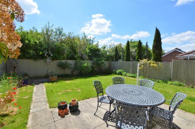 GARDEN VIEW 2