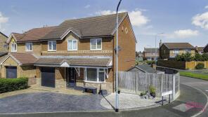 33, Langer Close, Burton-on-trent DE14 3HW