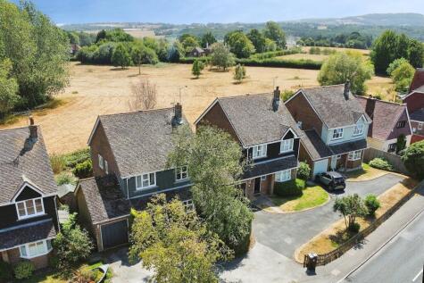 Main Road, Icklesham, Winchelsea, East Sussex, TN36