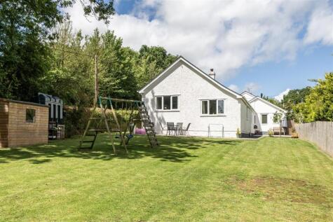 Yeoford, Crediton