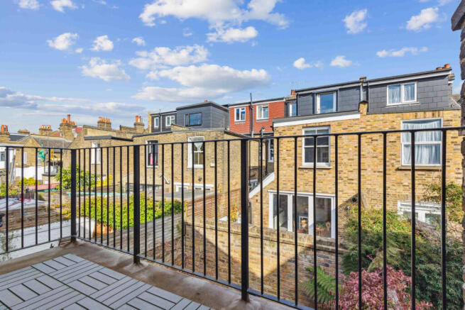 First floor - Balcony