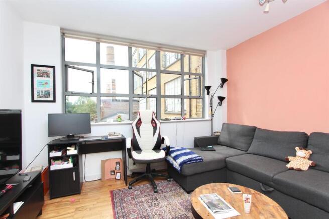 Somerford Grove, N16
