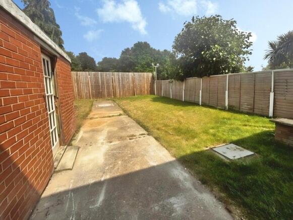 2 bed Flat to rent Image 6
