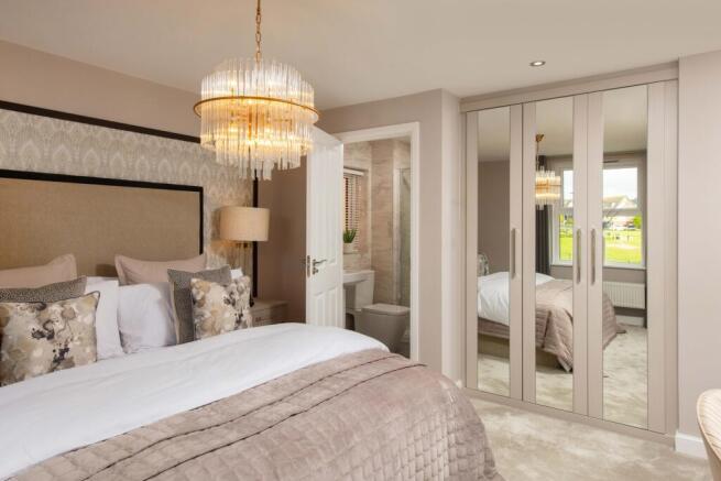 4 bed Detached for sale Image 7