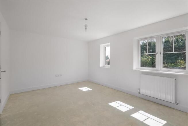 3 bed Semi-Detached for sale Image 8