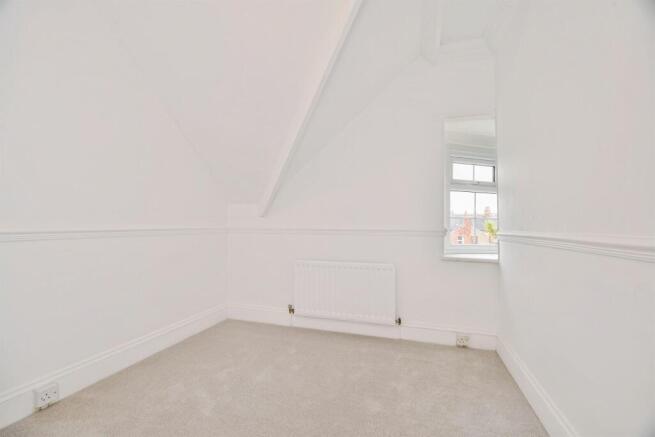 2 bed Flat for sale Image 12