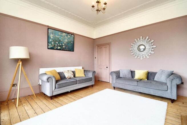 4 bed Semi-Detached for sale Image 7