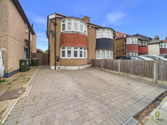 Presented by Clinton at EweMove Bexleyheath and Da