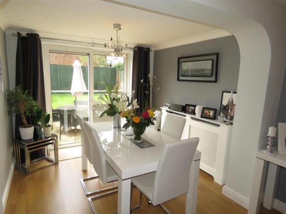 Dining Area.JPG