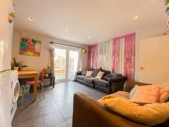 Call 02920 454555 to secure your viewing_7
