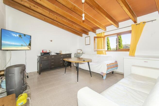 TRADITIONAL VILLAGE HOUSE FOR SALE IN POLLENSA 