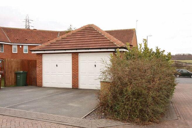 Garage & Driveway
