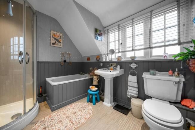 3 bed Terraced for sale Image 12