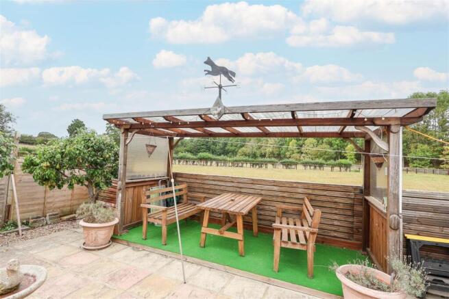 3 bed Detached Bungalow for sale Image 10