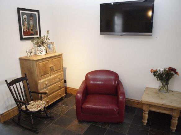 Family Room/Di...