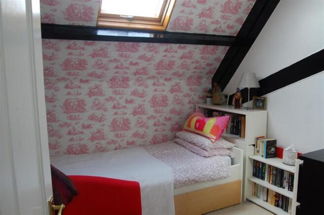 Bedroom 3: