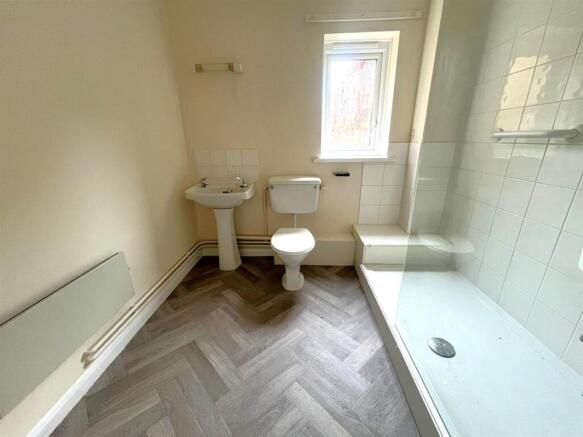 Bathroom.jpeg