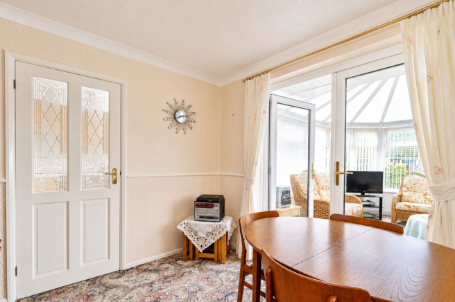 3 bed Detached Bungalow for sale Image 4