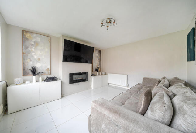 1428835-8-69c172f...