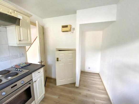 Barnum Court, Swindon, SN2 photo 4