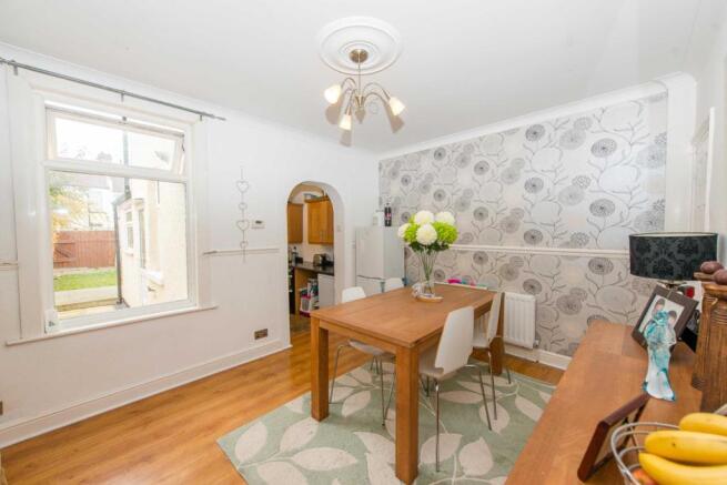 Jeyes Road, Gillingham, Kent, ME7 5XD-3