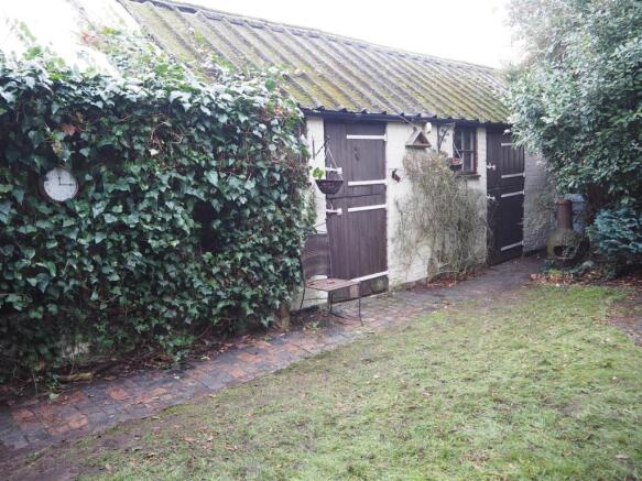 Outbuilding/ Workshop Access 089
