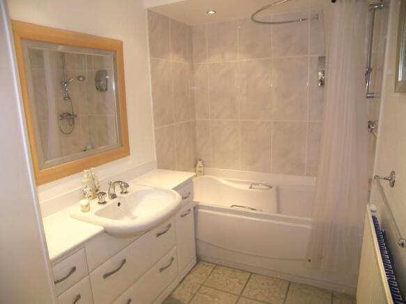 Photo 10