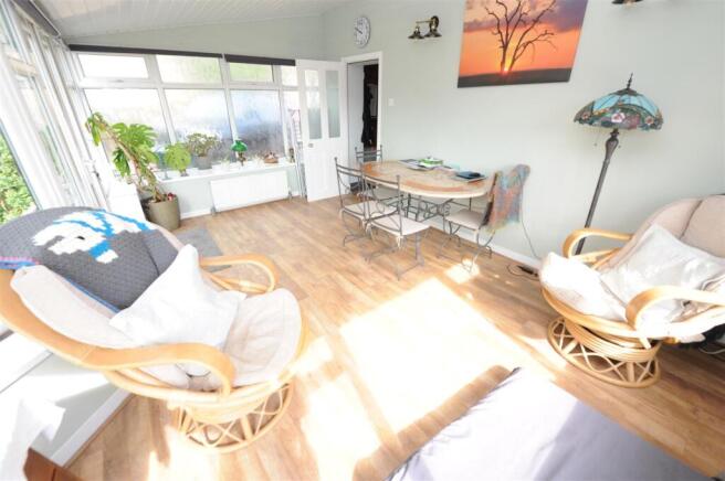 3 bed Town House for sale Image 5