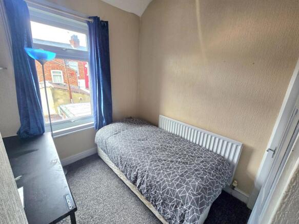 4 bed Terraced to rent Image 9
