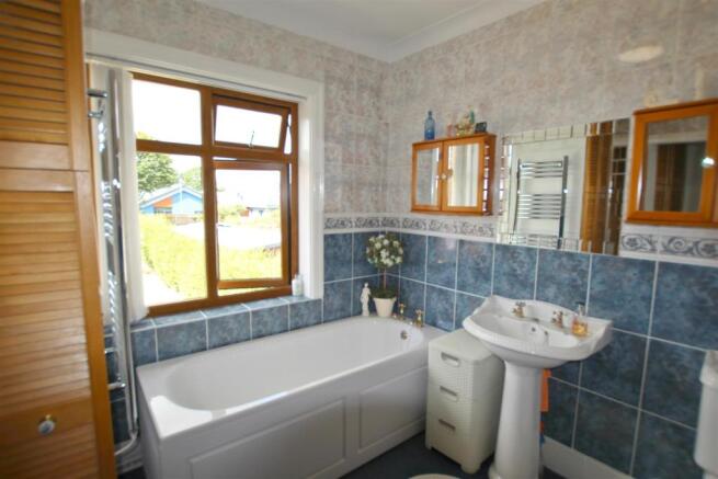 HOUSE BATHROOM