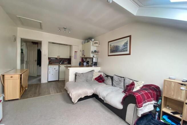 Sitting/Kitchenette