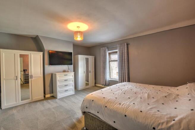 Bedroom1.jpg