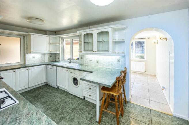 Ingdale Drive, Holmfirth, Huddersfield, HD9 photo 4