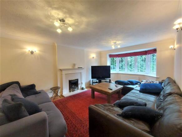 Lounge 1