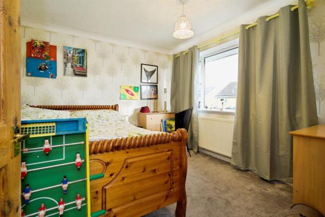 3 bed Semi-Detached for sale Image 9