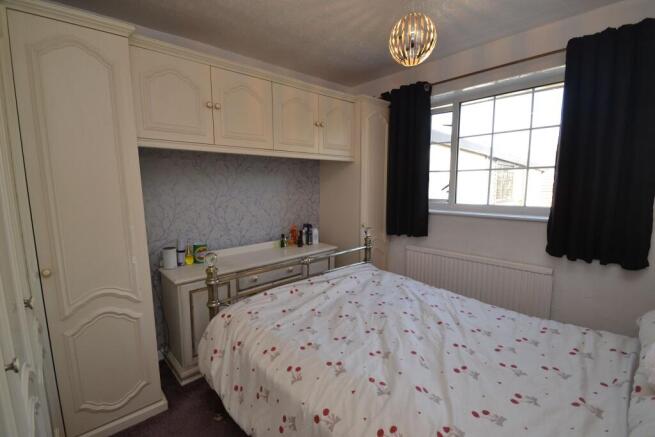 2 bed Semi-Detached Bungalow for sale Image 5