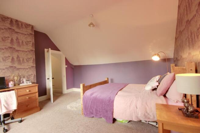 Bedroom 4 (Double)