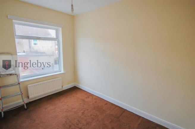 3 bed Terraced to rent Image 7