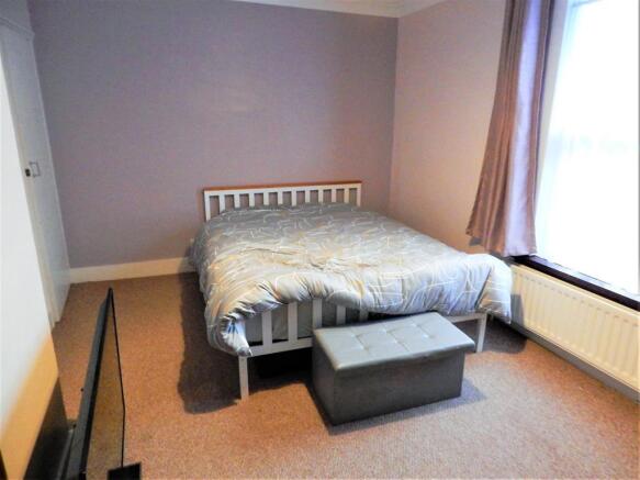 BED1.JPG