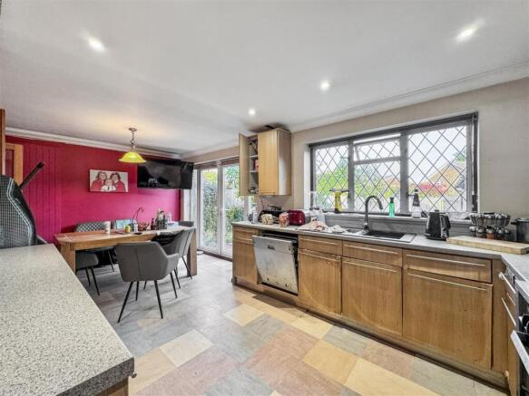 Kitchen/Breakfast Room