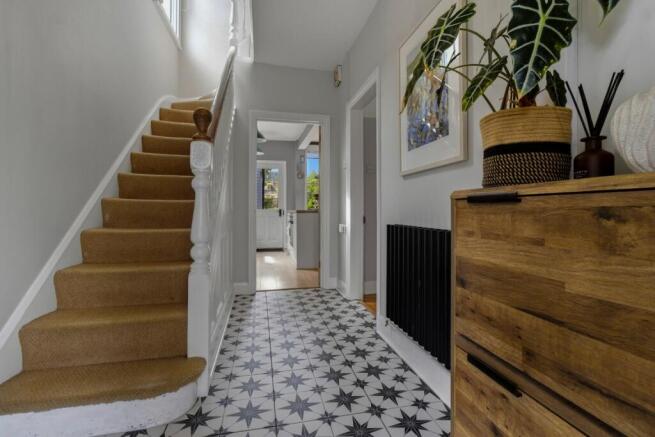 Pickersleigh Avenue, Malvern, Worcestershire, WR14 2LR photo 4