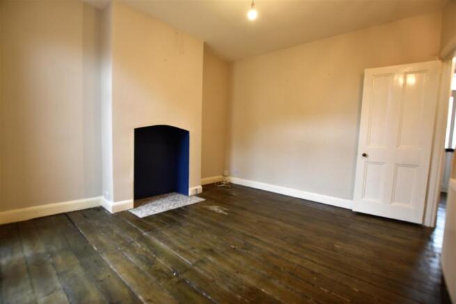 Dining Room (2).JPG